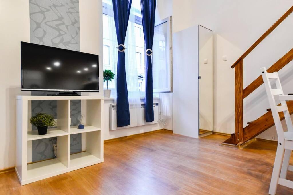 Cosy Two Bedroom Flat In Rottenbiller Str,Sky 布达佩斯 外观 照片